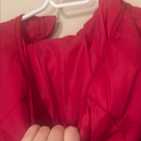 Red hooded puffer vest - Picture 6 of 6